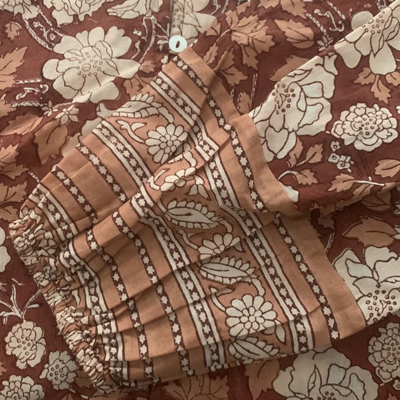🆕NWT Cleobella Nassir blouse in brown multicolor - Picture 5 of 7